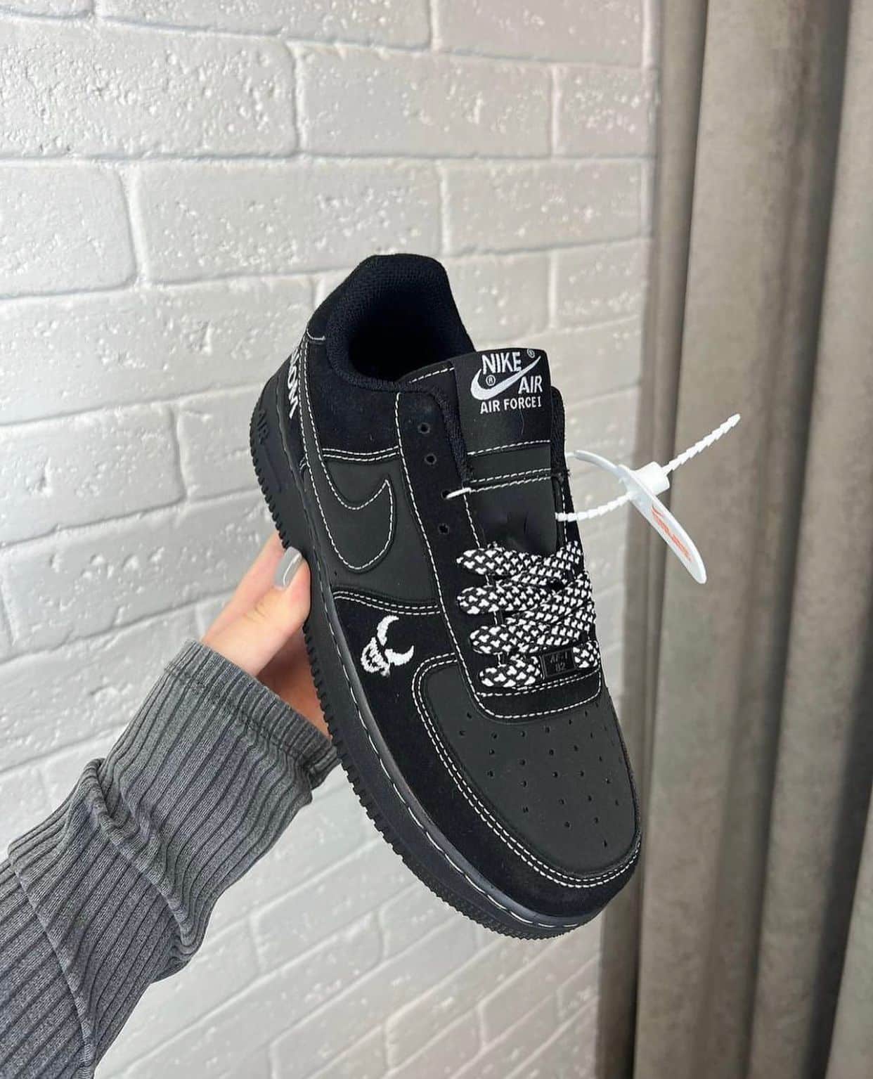 Nike Airforce 1 Venom Sneakers