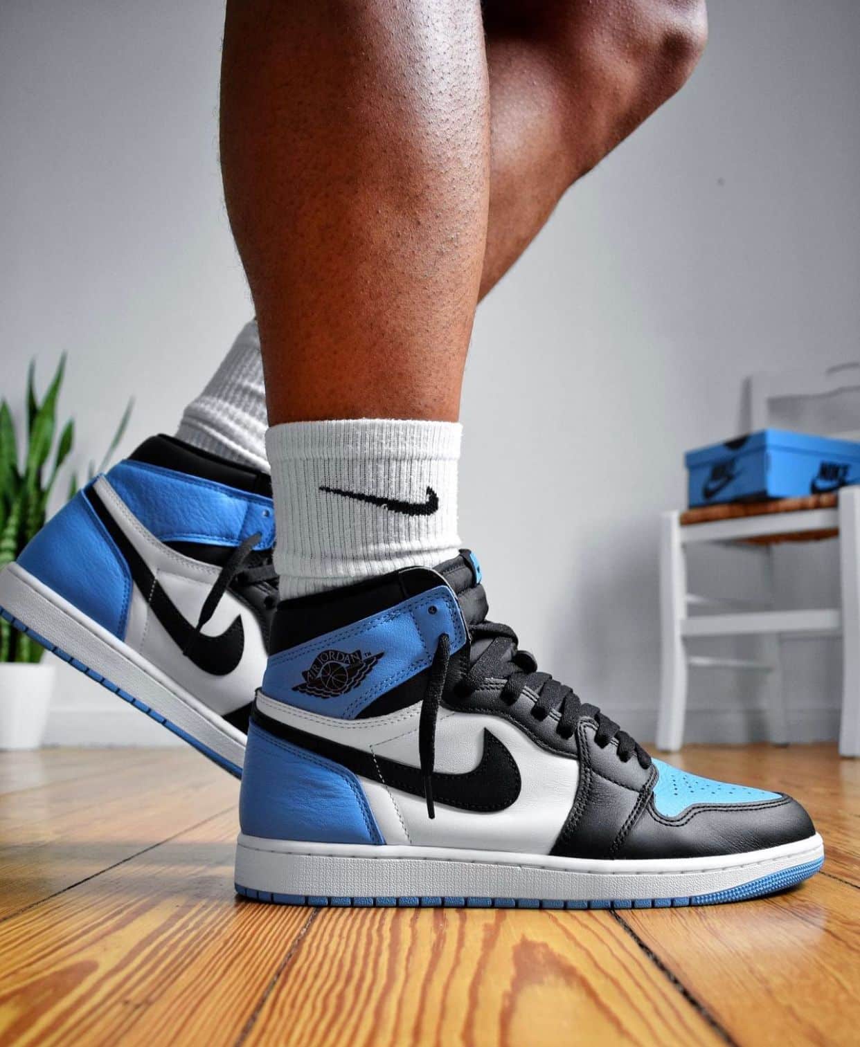 Nike Air 1 Unc Toe Long Sneakers