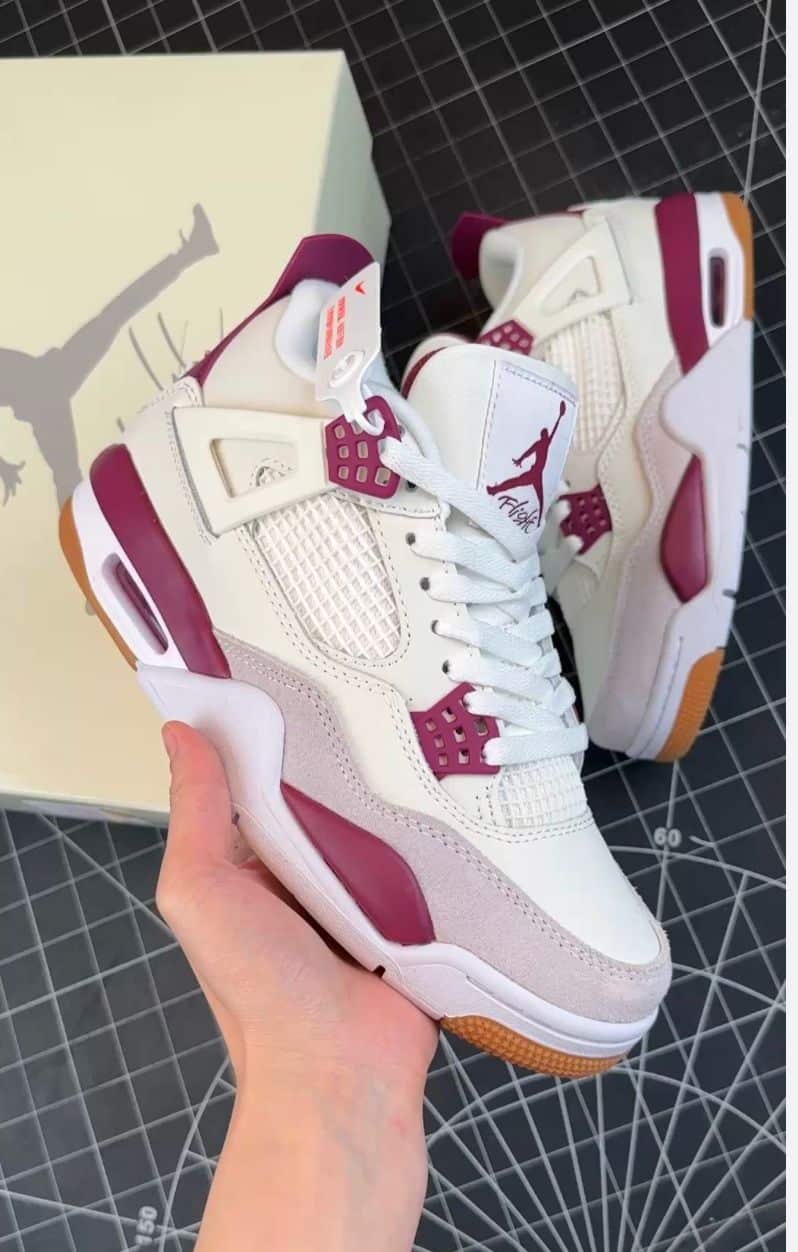 Nike Retro 4 SB Wine Red Sneakers