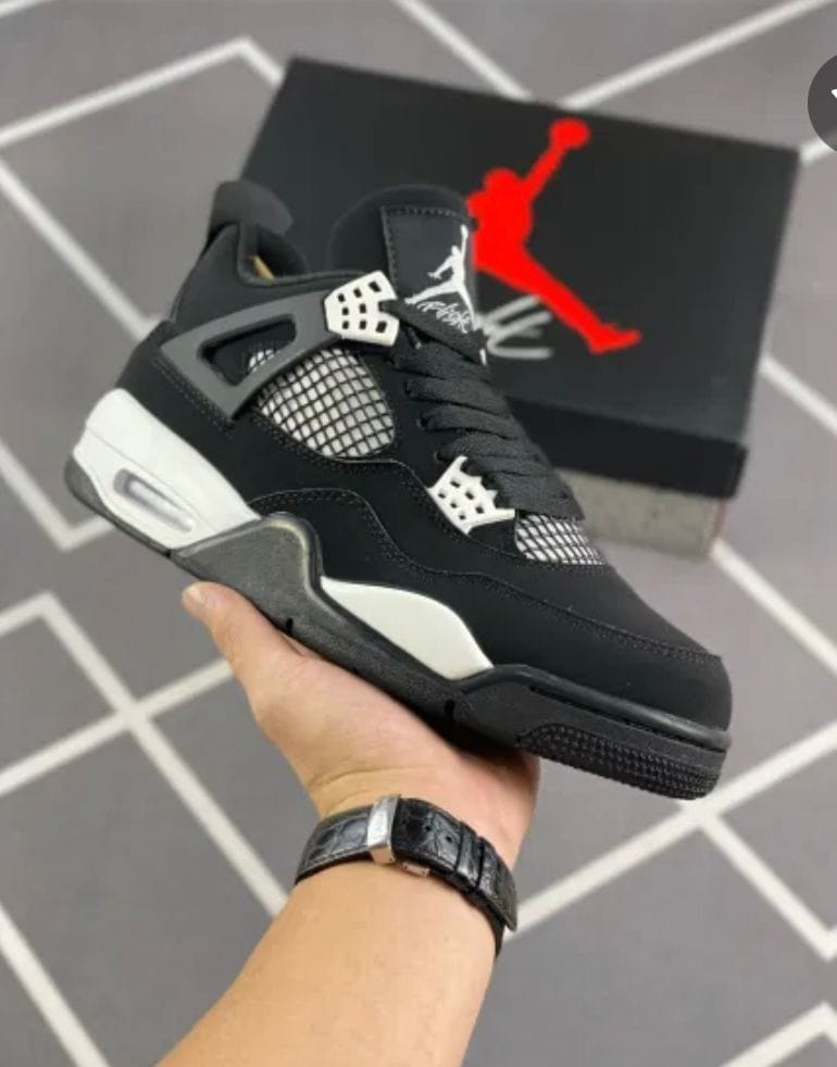 Nike Retro 4 White Thunder Sneakers