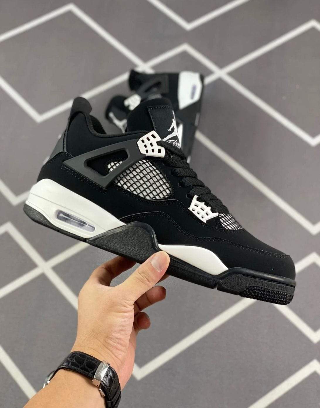 Nike Retro 4 White Thunder Sneakers