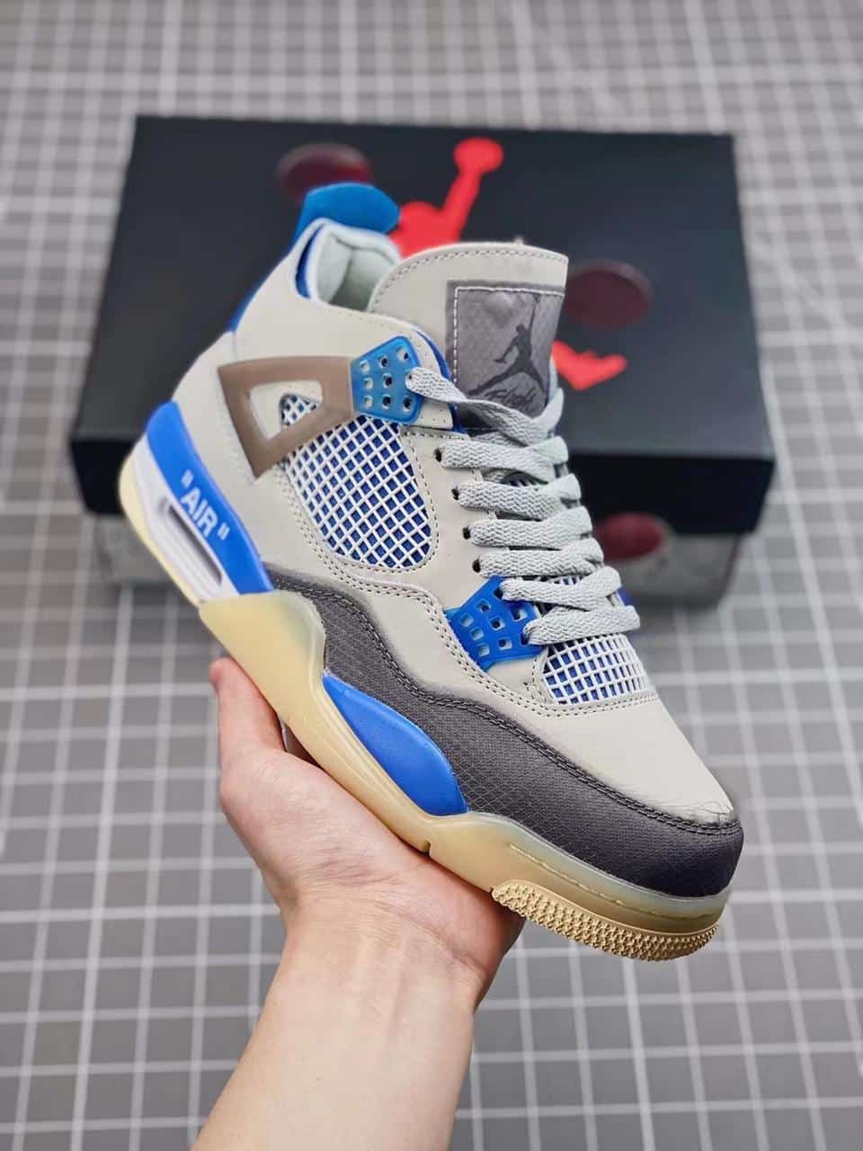 Nike Retro 4 Sneakers