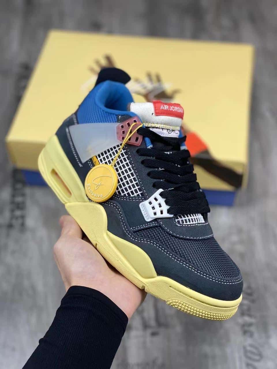 Nike Retro 4 Sneakers