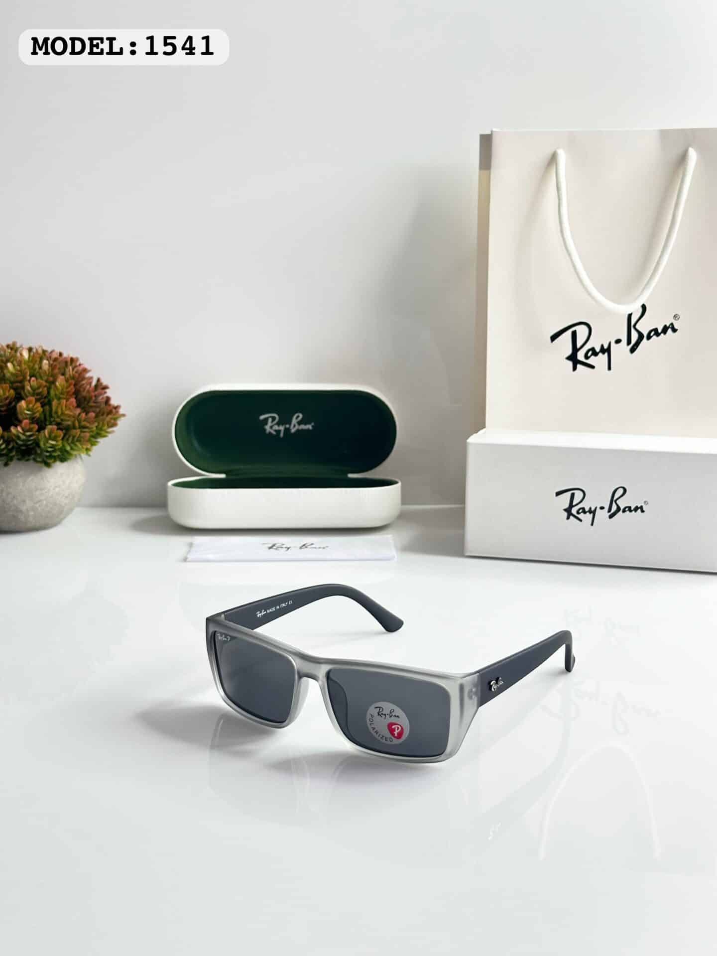 Rayban 1541 Grey Black Sunglasses