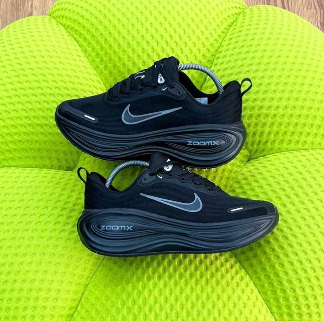 Nike Vomero Plus Black Running Shoes