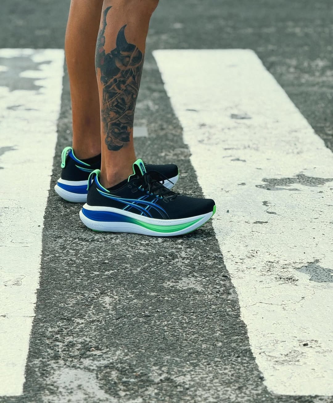 Asics Gel-Nimbus 28 Black Cobalt Burst Running Shoes