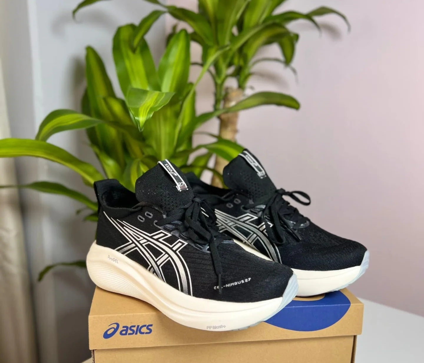 Asics Gel-Nimbus 27 Black White Running Shoes