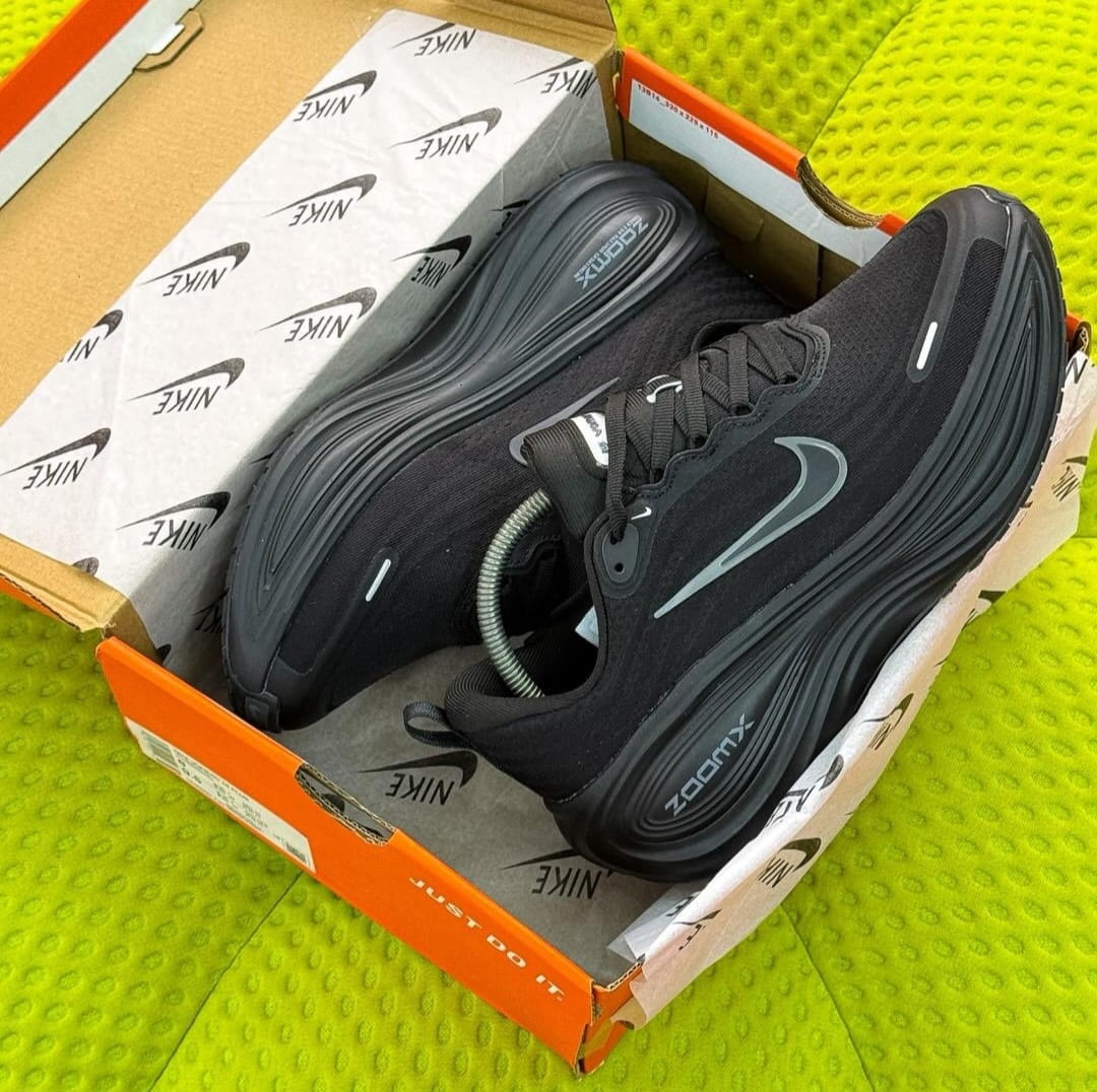 Nike Vomero Plus Black Running Shoes