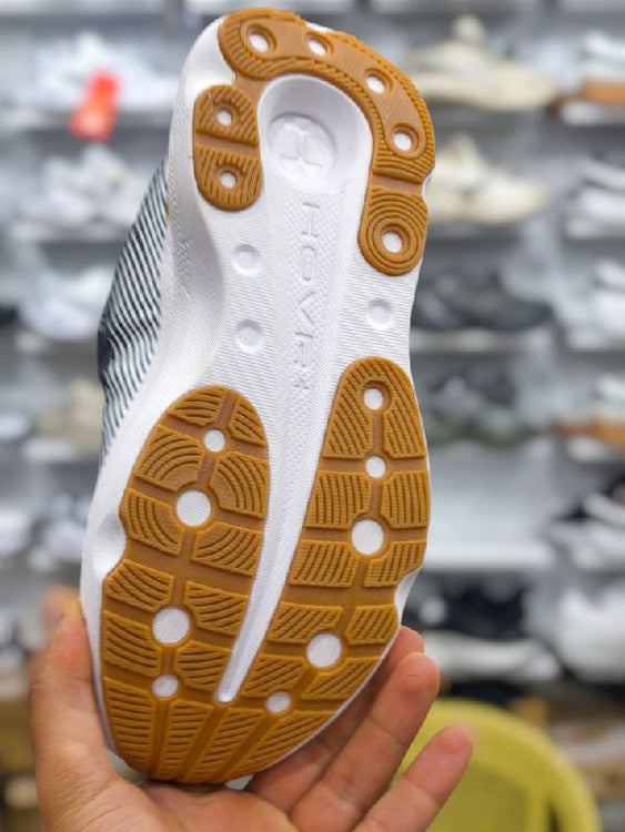 Under Armour Infinite Pro Black White Running Shoes