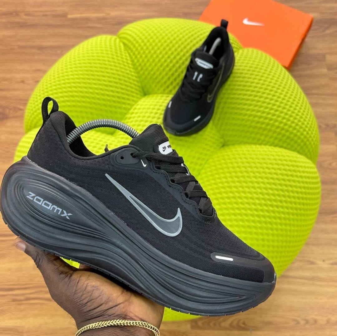 Nike Vomero Plus Black Running Shoes