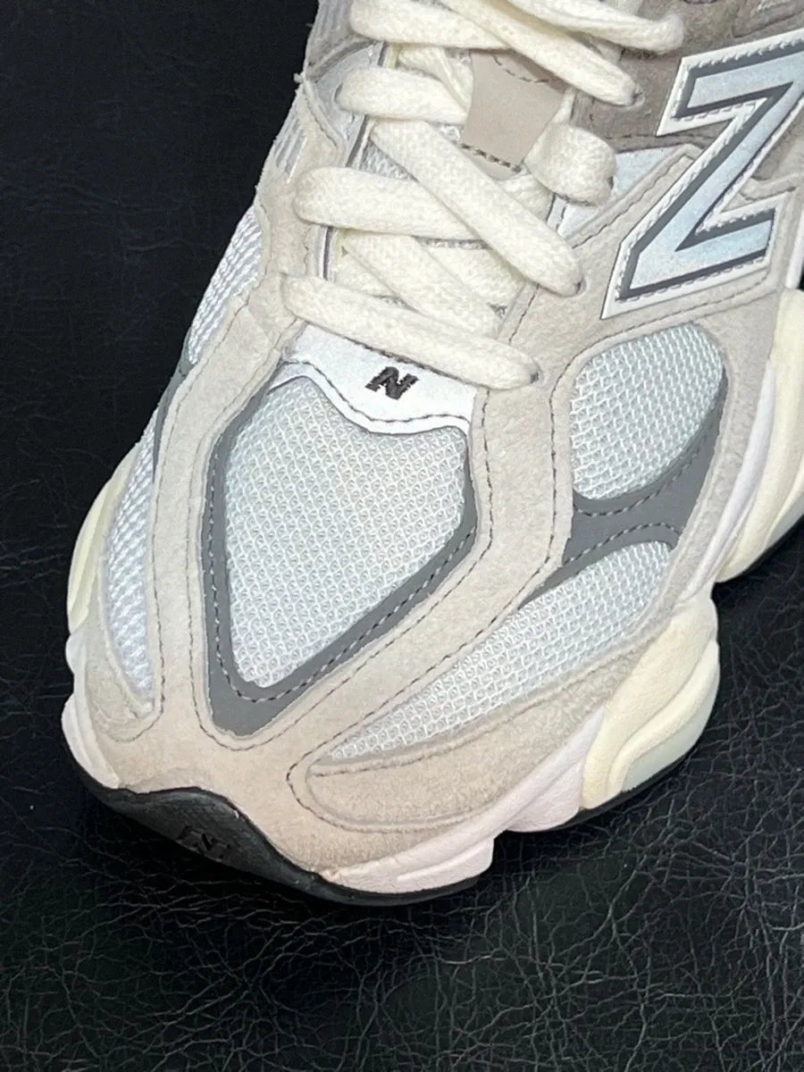 New Balance 9060 Cloud Sneakers