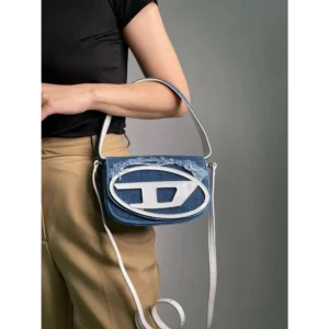 Diesel 1DR Shoulder Bag 3100 1