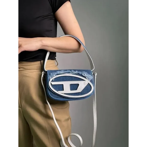 Diesel 1DR Shoulder Bag 3100 1