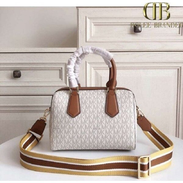 Michael Kors Handbag MK Boston Sling Hand Bag With Dust Bag Shoulder Strap White 320 4