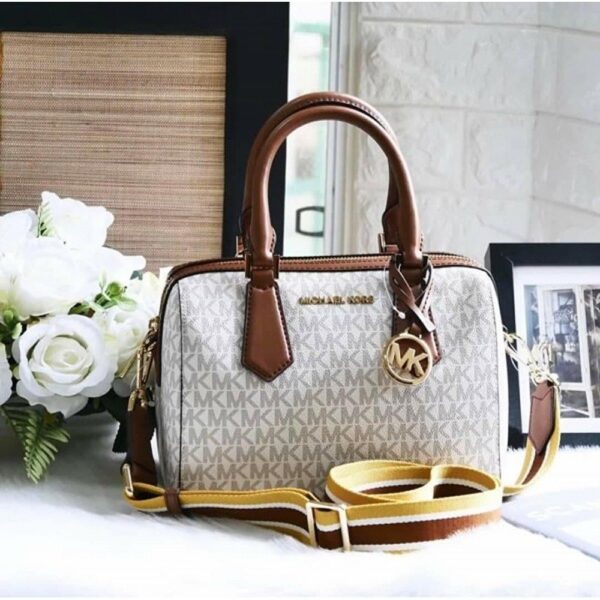 Michael Kors Handbag MK Boston Sling Hand Bag With Dust Bag Shoulder Strap White 320 5